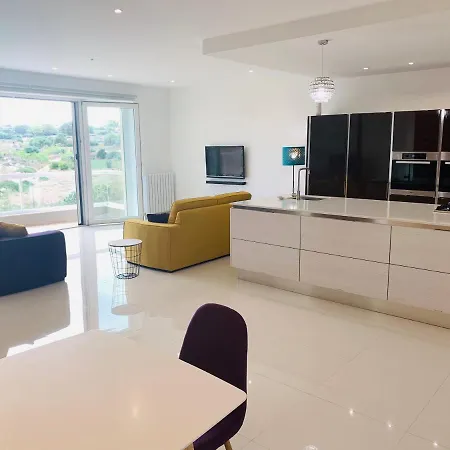 Luxury Duplex Penthouse With Pool