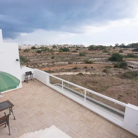 Luxury Duplex Penthouse With Pool *